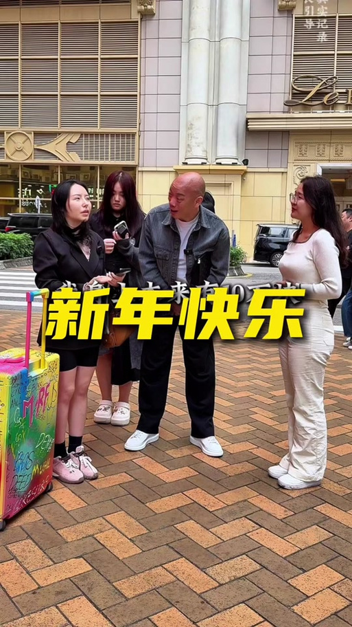 2025新澳门全年免费大全和熊闯入家中上桌偷吃与熊闯入家中上桌偷吃食物