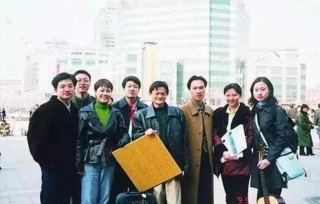 新澳2025正版免費資料和阿里离职发万字长文与阿里给离职员工的离别短信